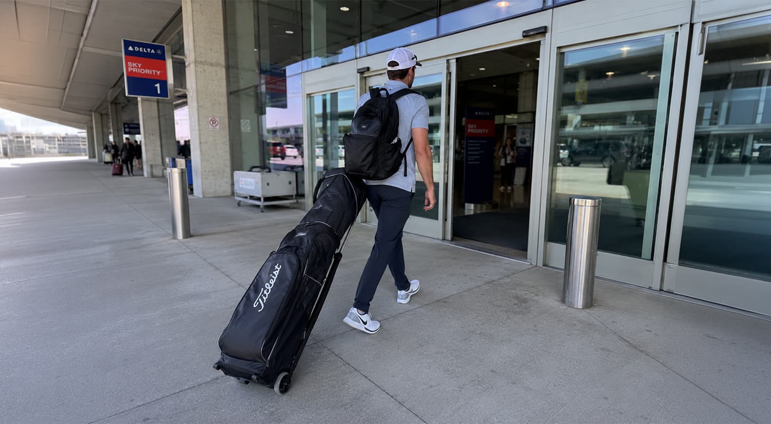 Ship the Clubs or Fly With Them: The Captain's Cost-Benefit — photo 3